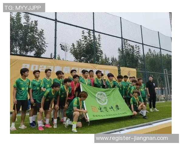 激烈角逐展风采足球赛场见真章